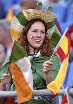 (6)Supporters in Suwon